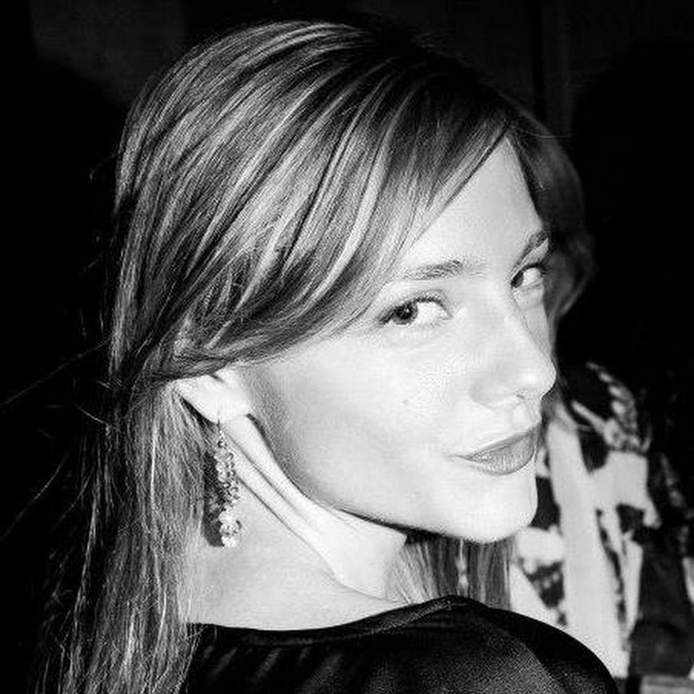 Meet your Posher, Desislava